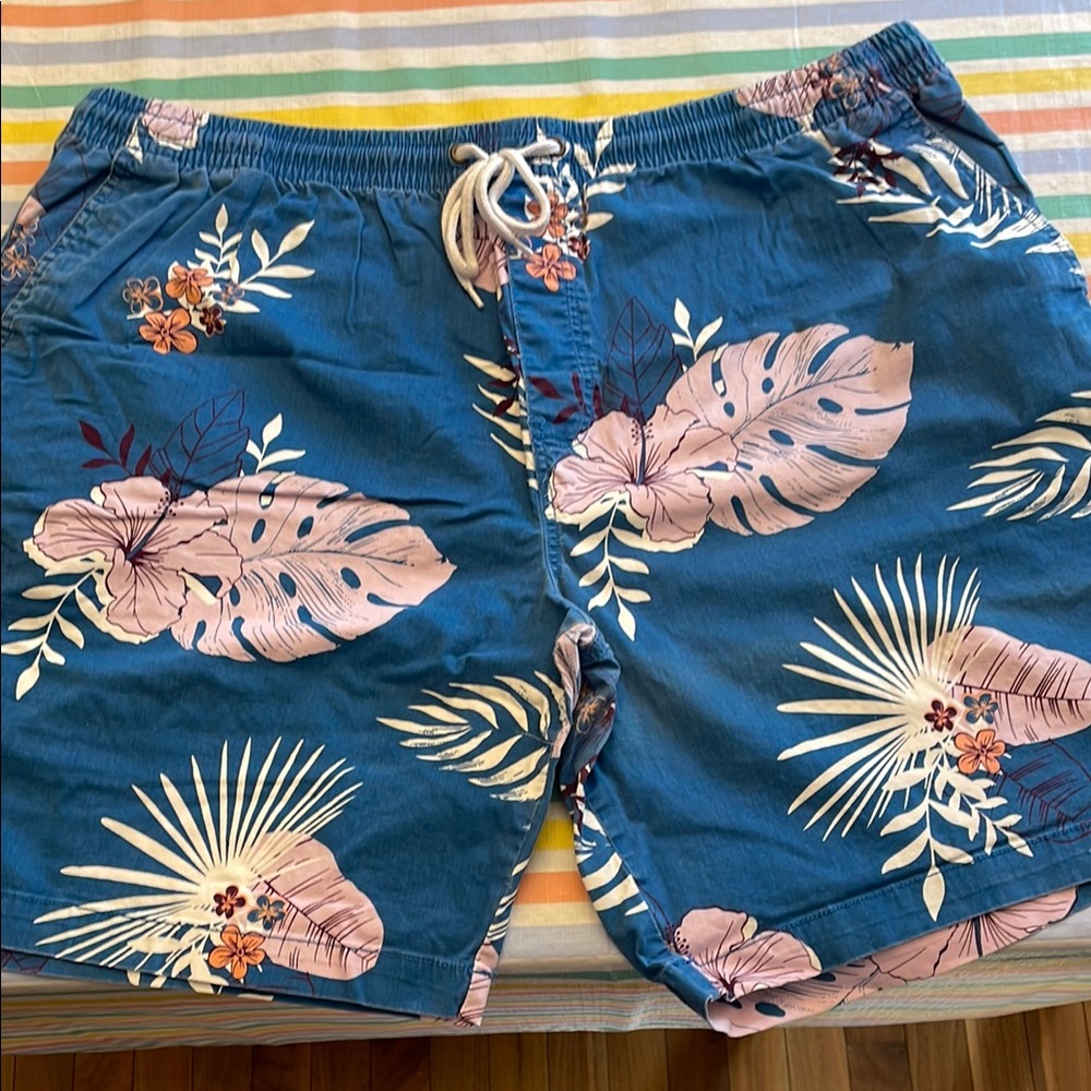 Tropical Blue Floral George size XL Men's Shorts